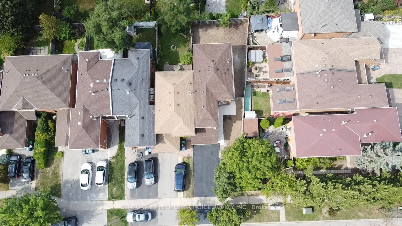 3292 Bobwhite Mews Property Photo 43