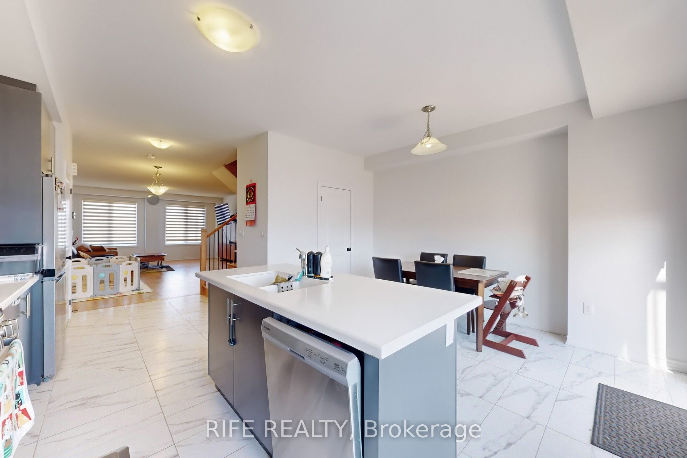 9 Bretlon Street Property Photo 8