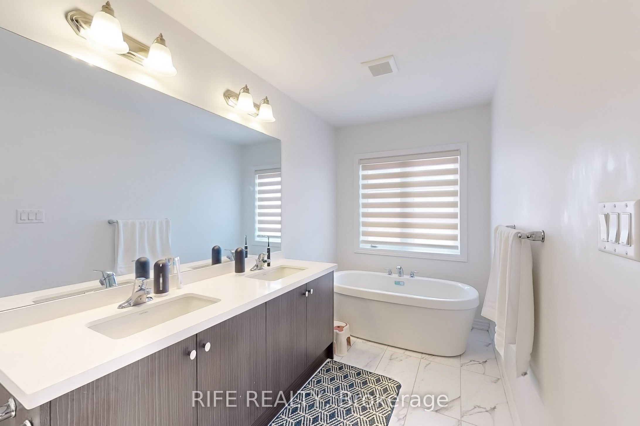 9 Bretlon Street Property Photo 20