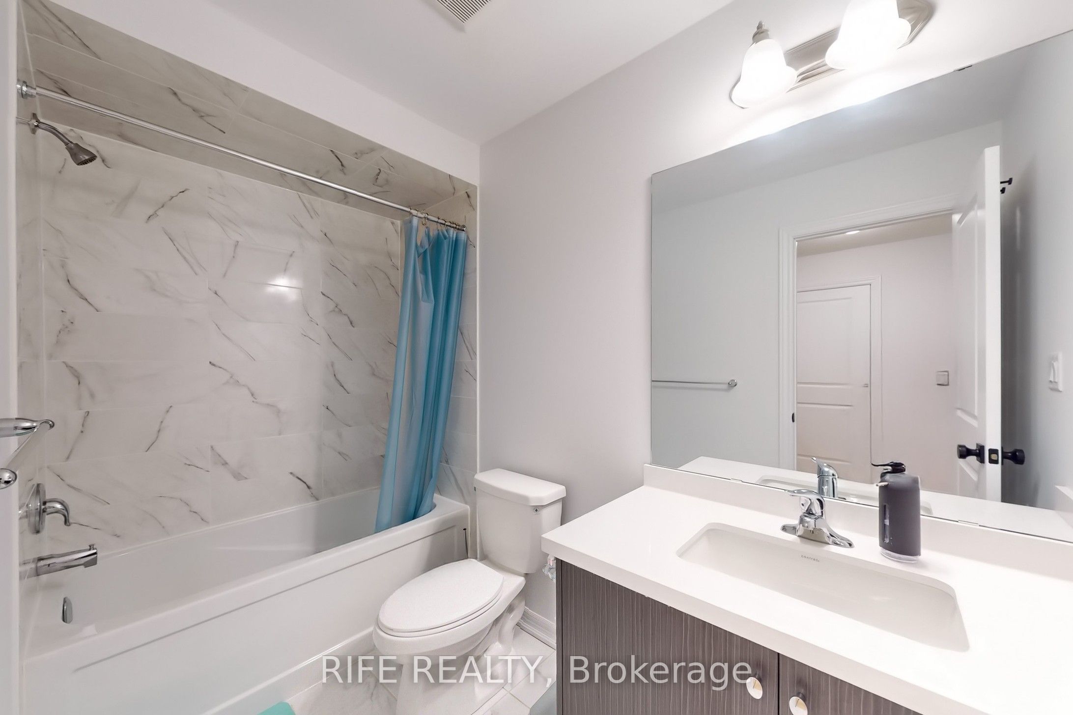 9 Bretlon Street Property Photo 25