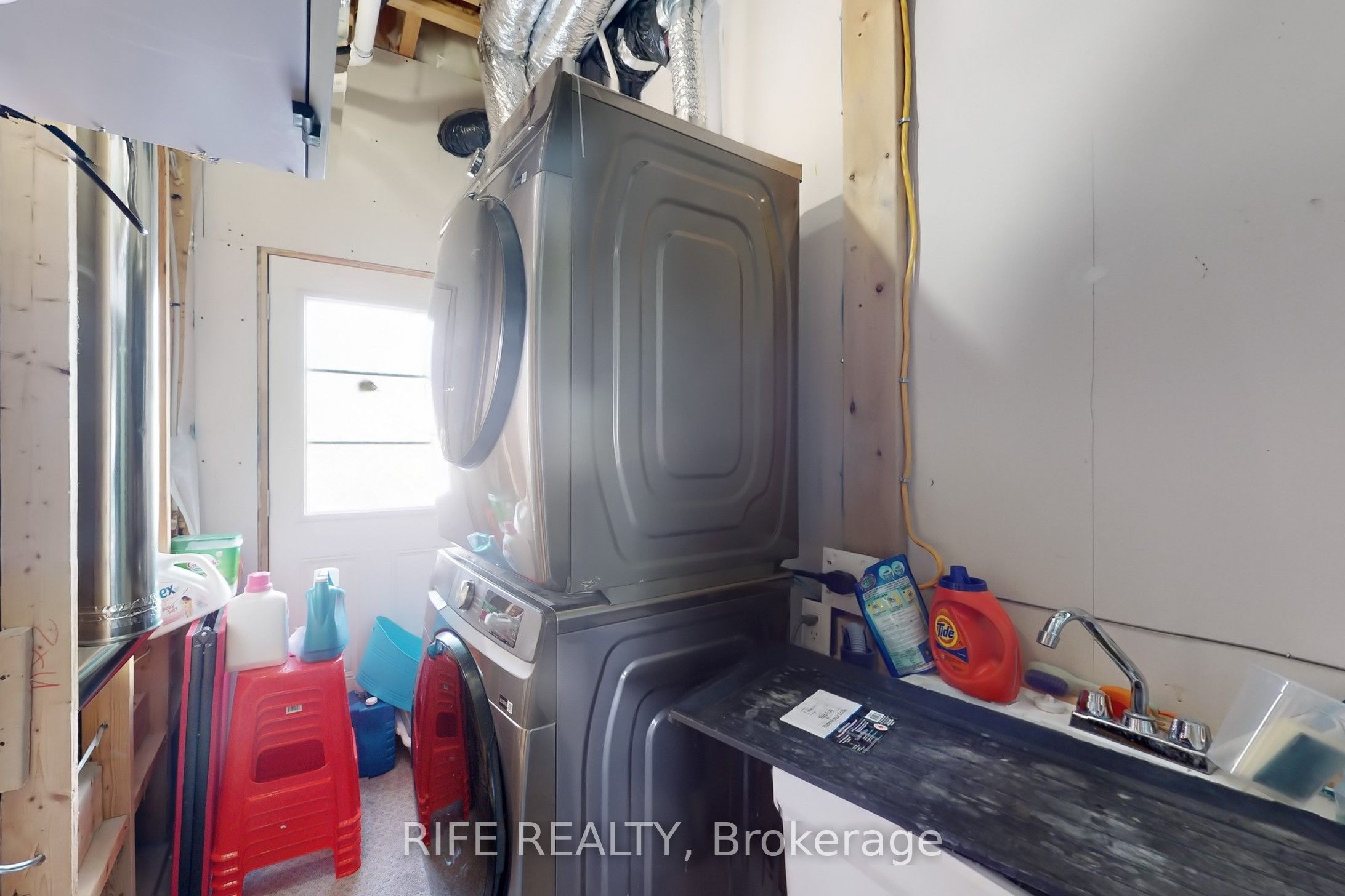 9 Bretlon Street Property Photo 31