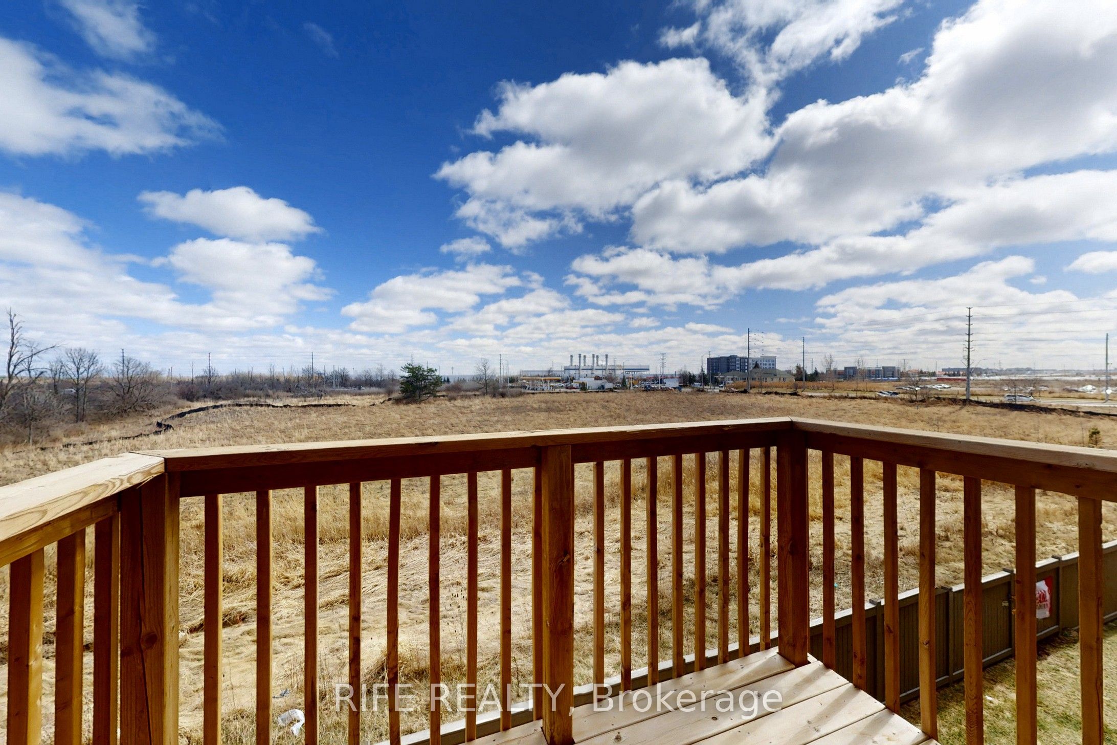 9 Bretlon Street Property Photo 32