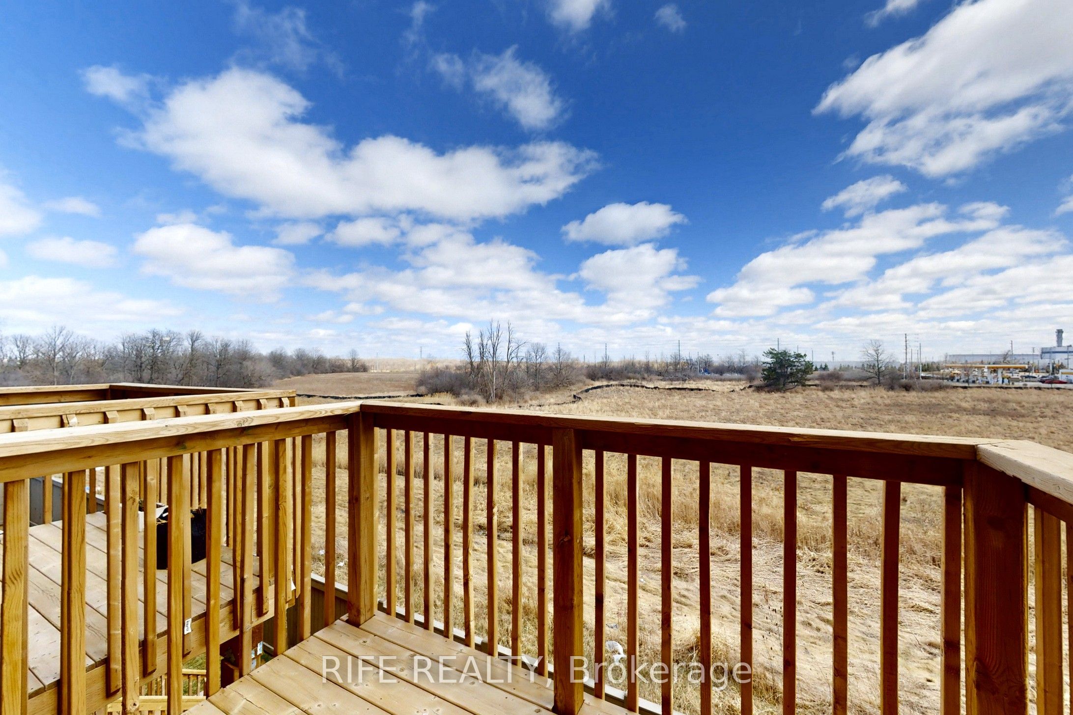 9 Bretlon Street Property Photo 33