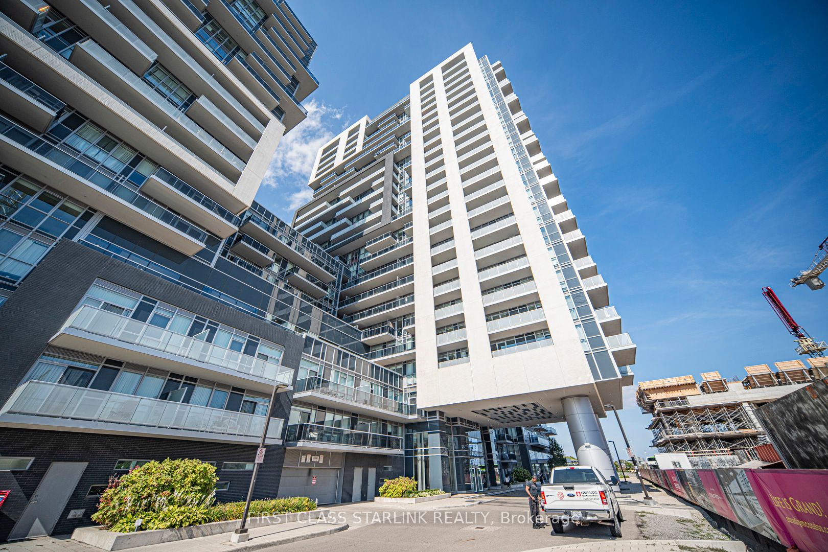 2087 Fairview Street 2202 Property Photo 1