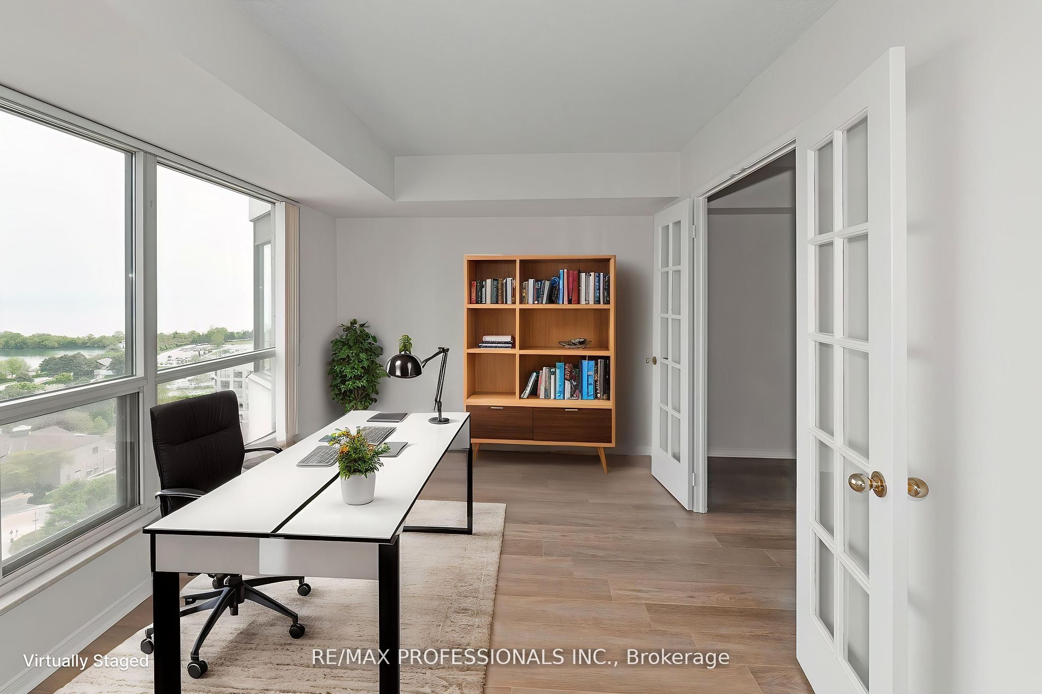 2269 Lakeshore Boulevard W 2004 Property Photo 8