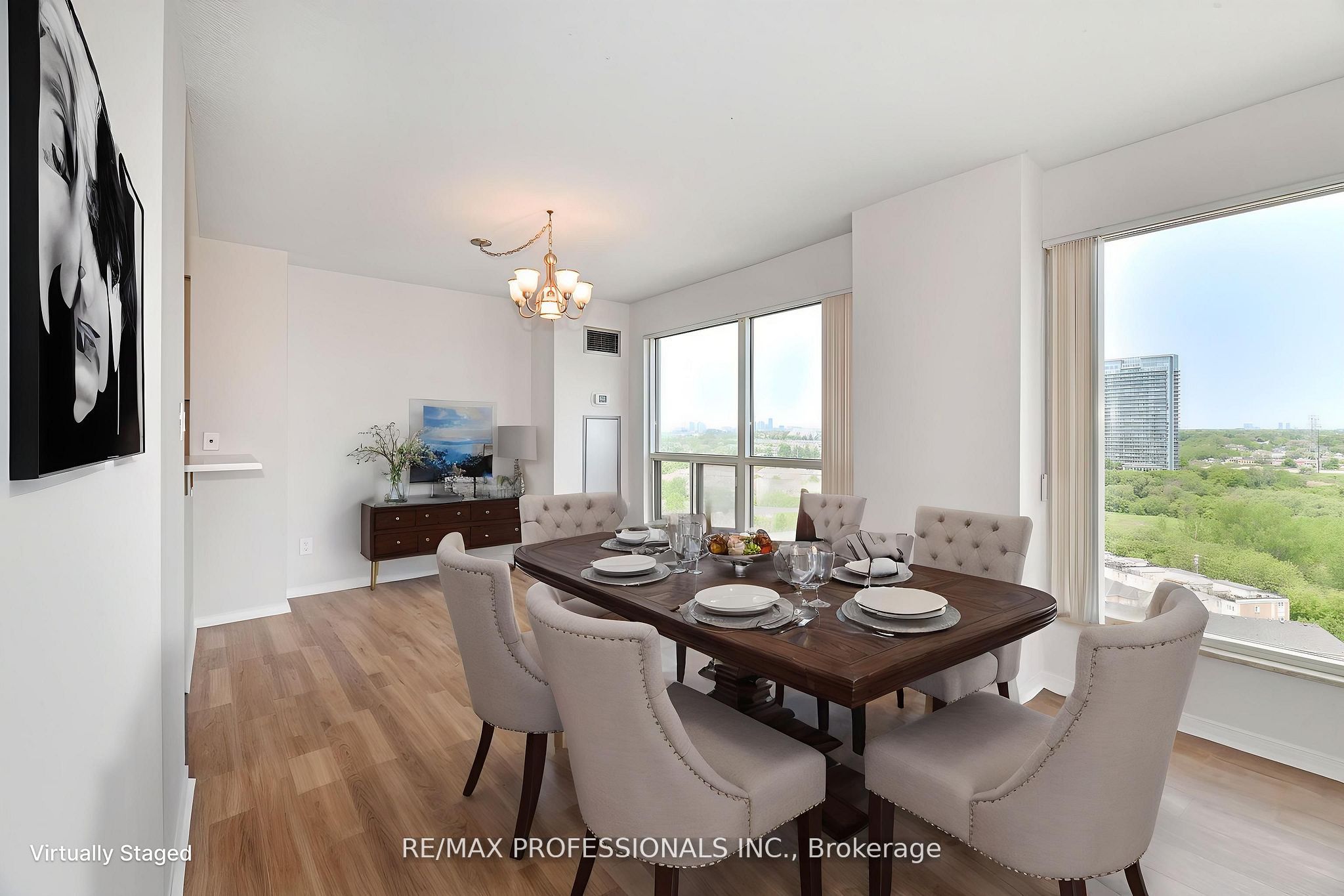 2269 Lakeshore Boulevard W 2004 Property Photo 11