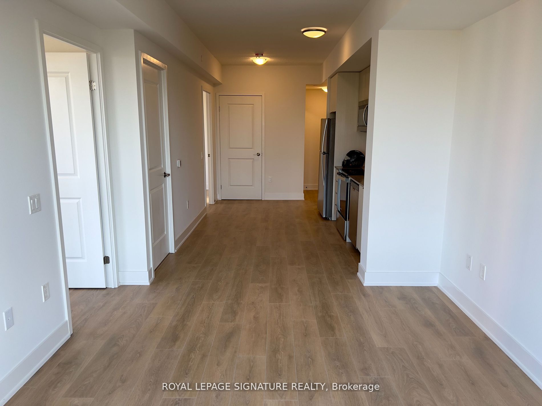 202 Burnhamthorpe Road E 1407 Property Photo 17