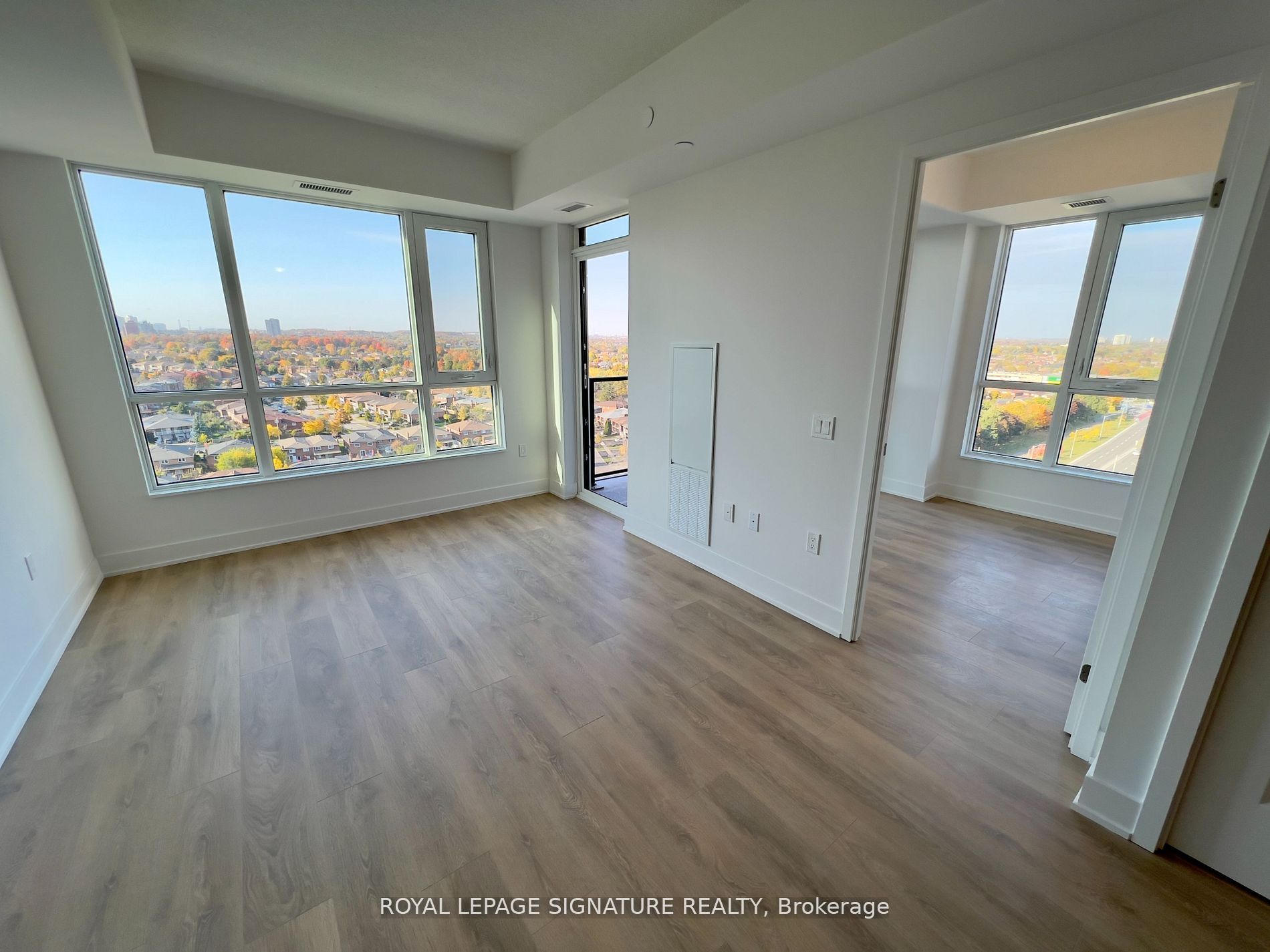 202 Burnhamthorpe Road E 1407 Property Photo 19