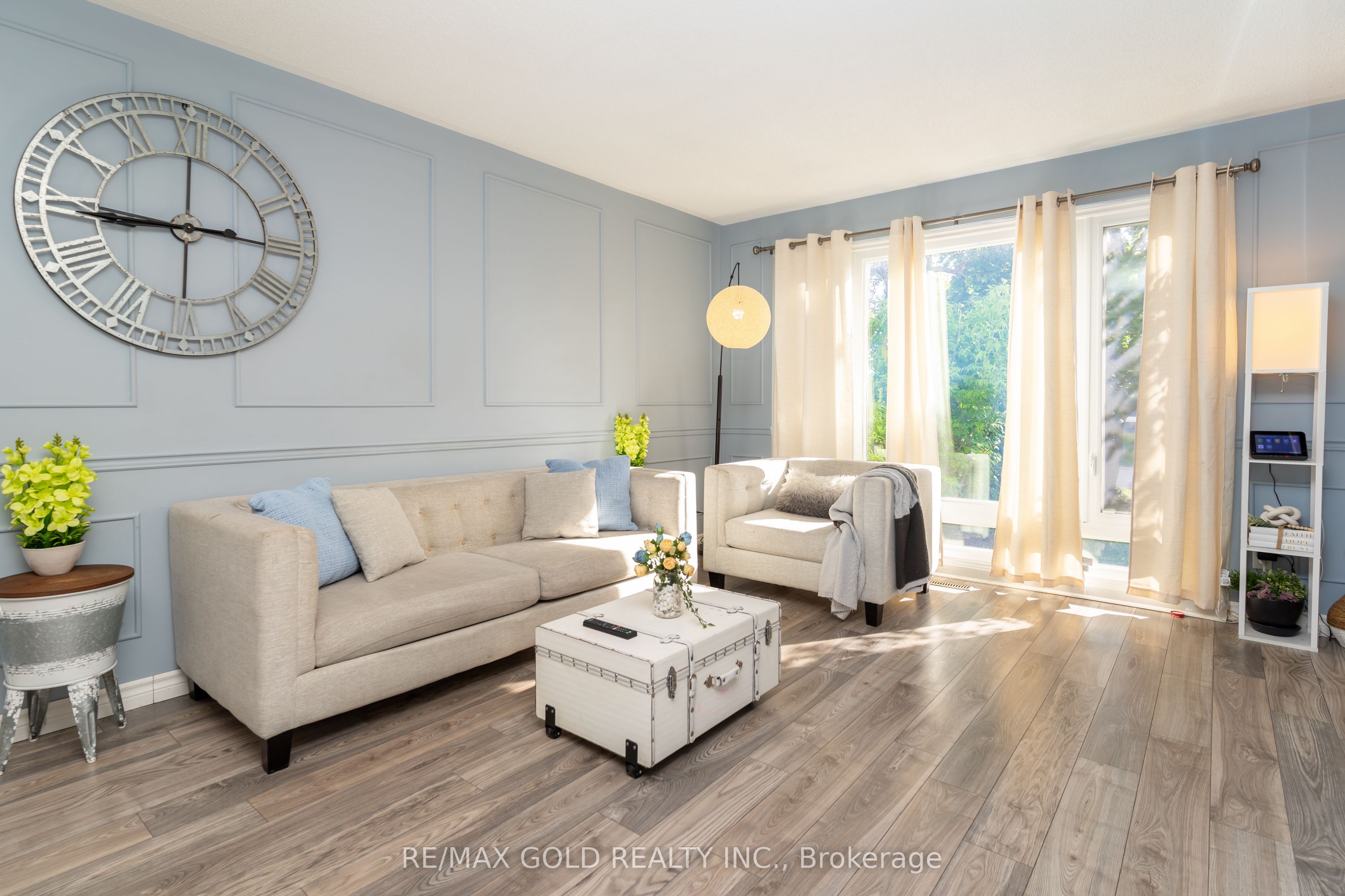 4 Deeside Crescent Property Photo 8