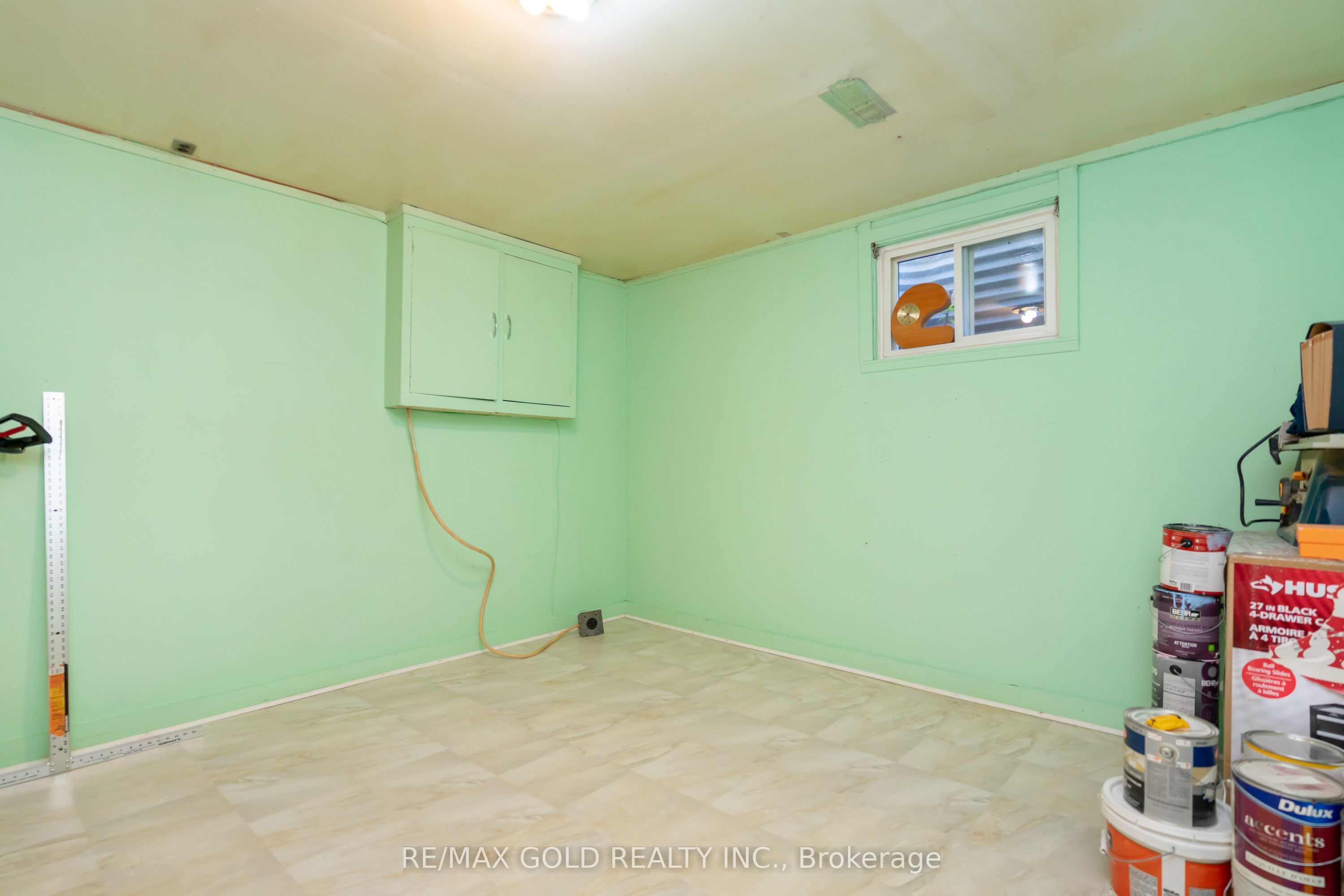 4 Deeside Crescent Property Photo 32