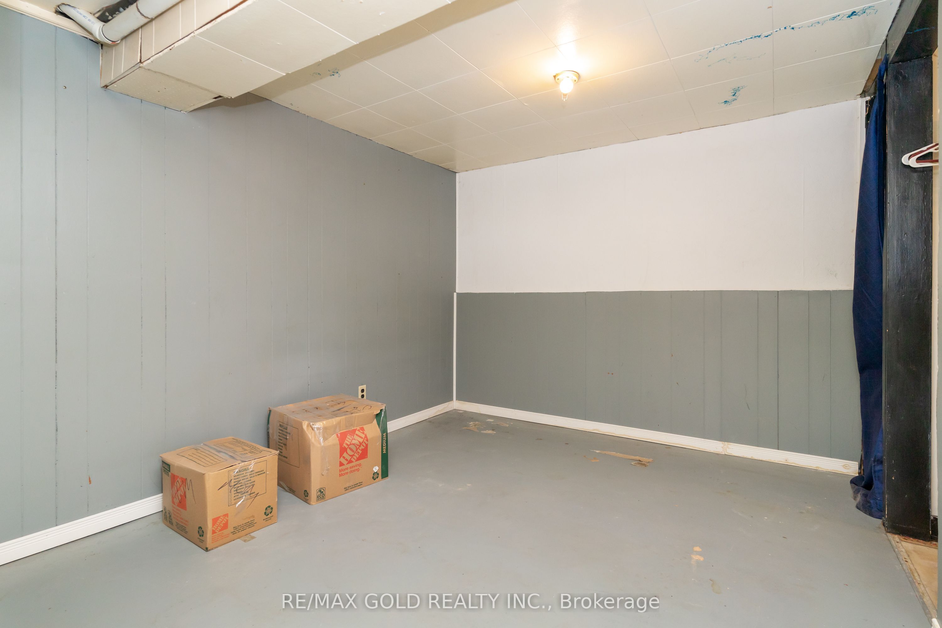 4 Deeside Crescent Property Photo 33