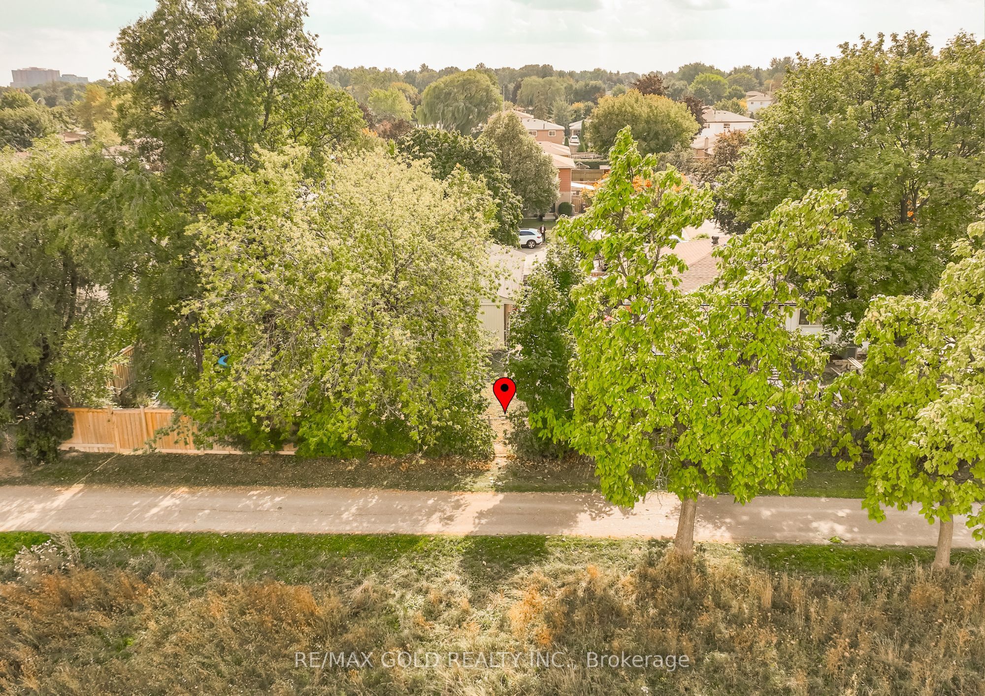 4 Deeside Crescent Property Photo 45