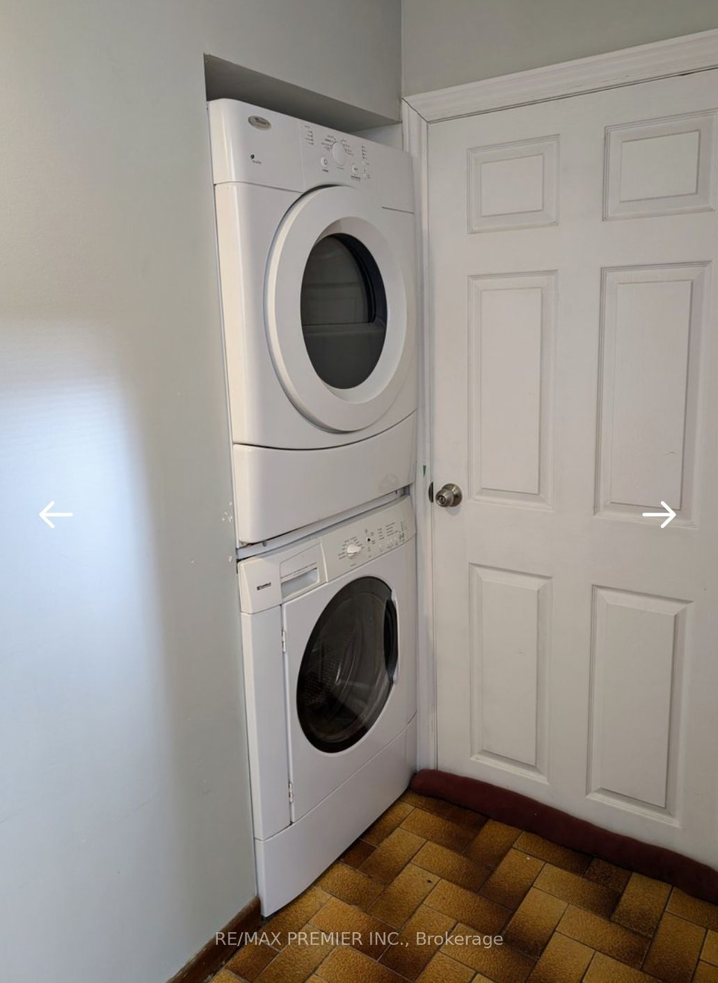 71 Sorlyn Avenue Main Floor Property Photo 10