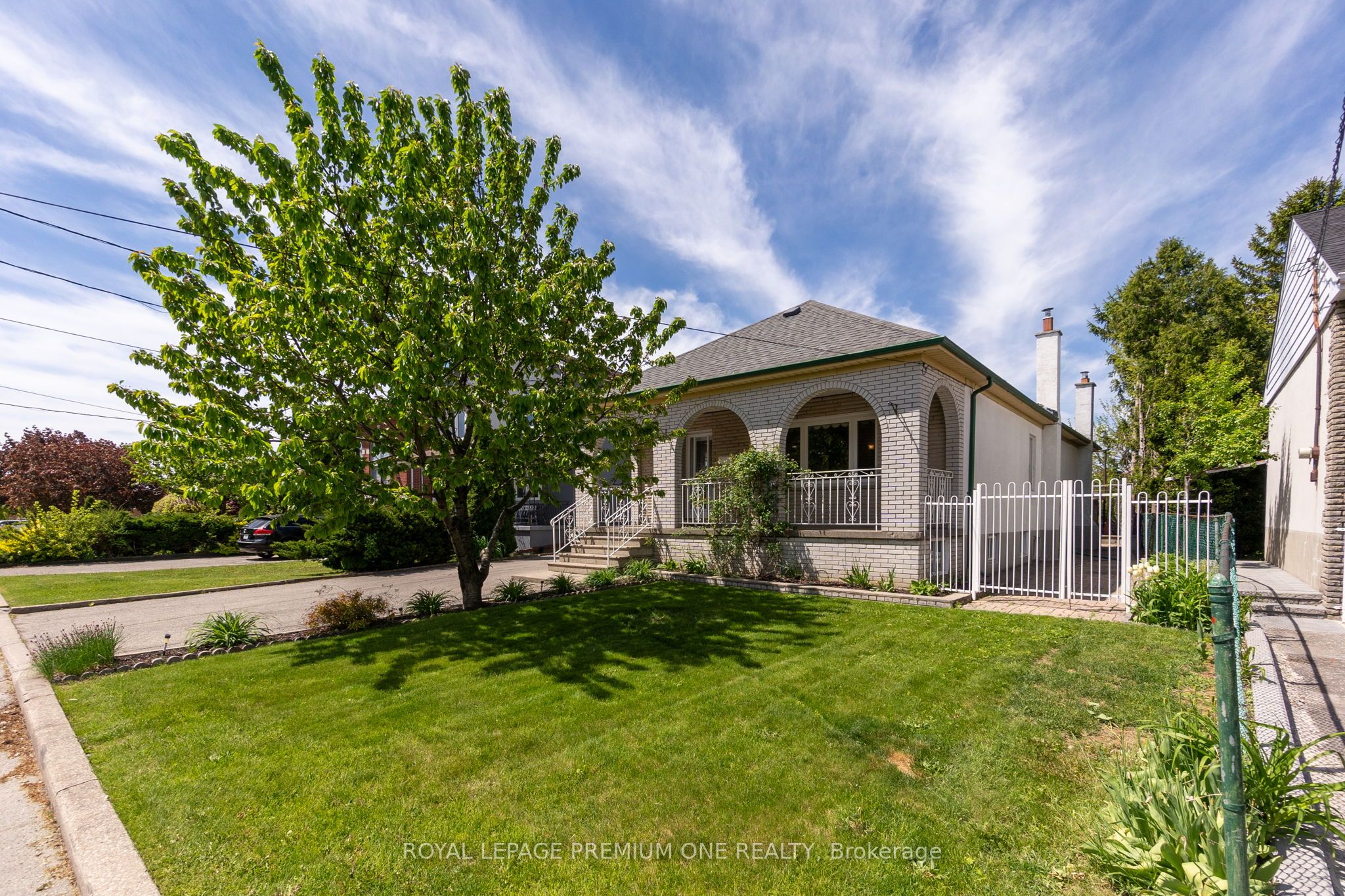 130 Jay Street Property Photo 3