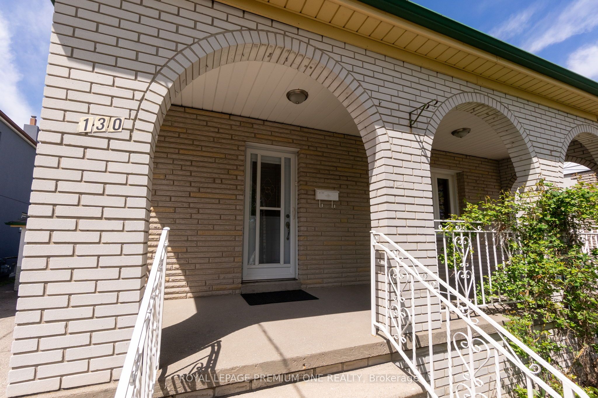 130 Jay Street Property Photo 4