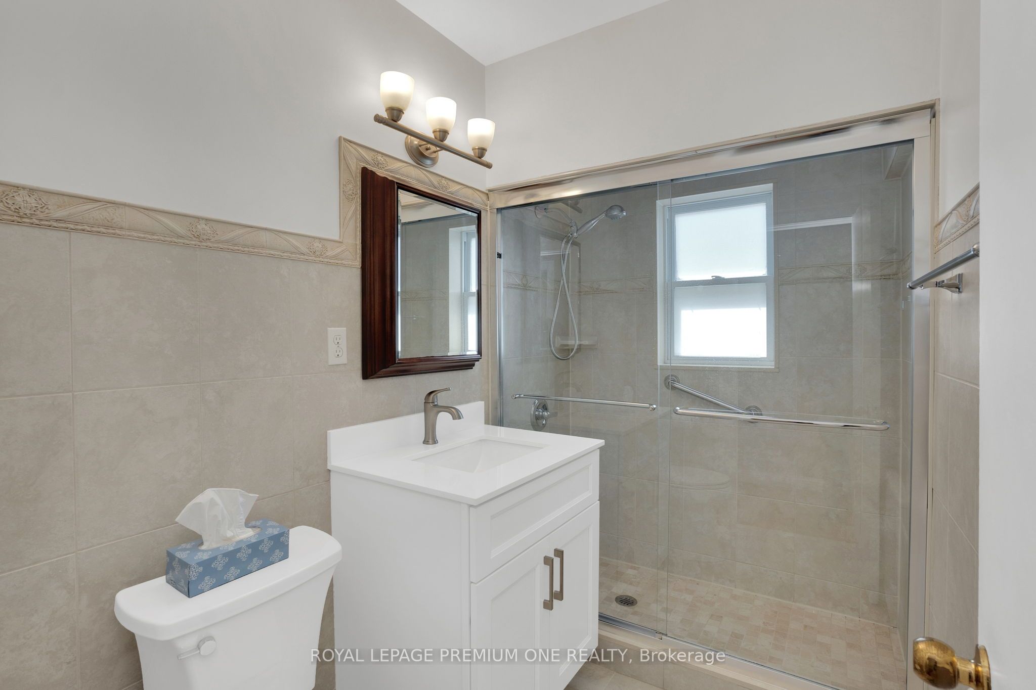 130 Jay Street Property Photo 16