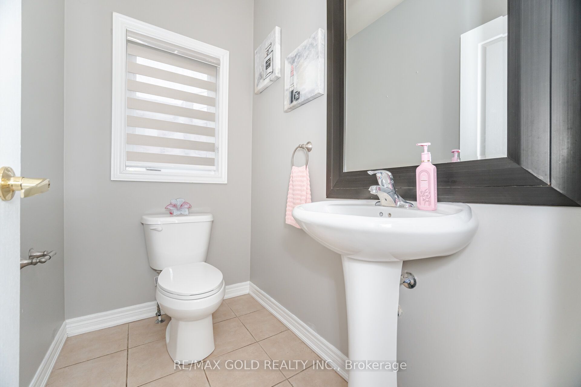 13 Fawson Cove Way W Property Photo 6