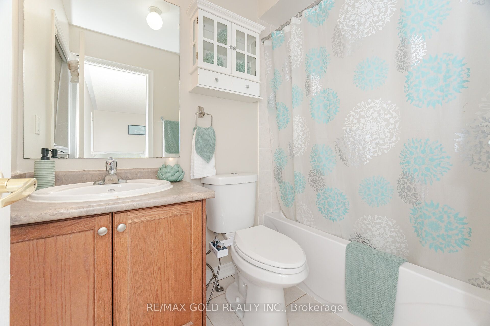 13 Fawson Cove Way W Property Photo 9