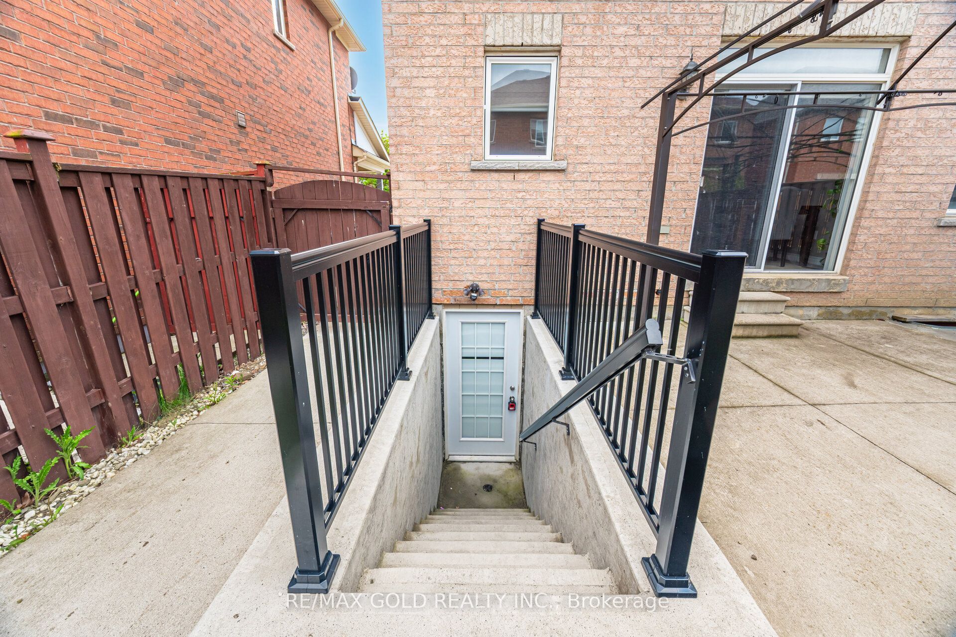 13 Fawson Cove Way W Property Photo 20