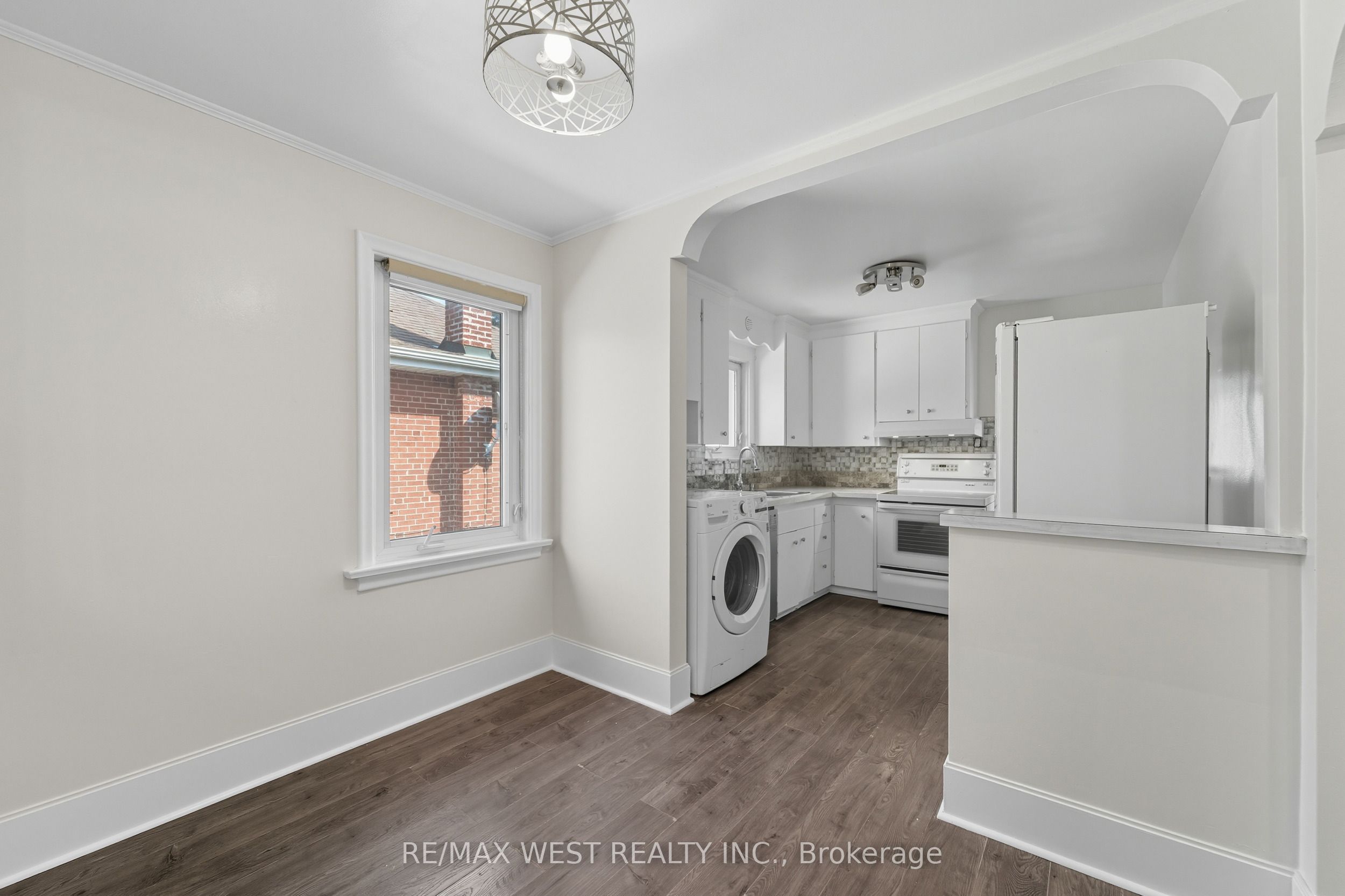 38 Feltham Avenue Property Photo 15