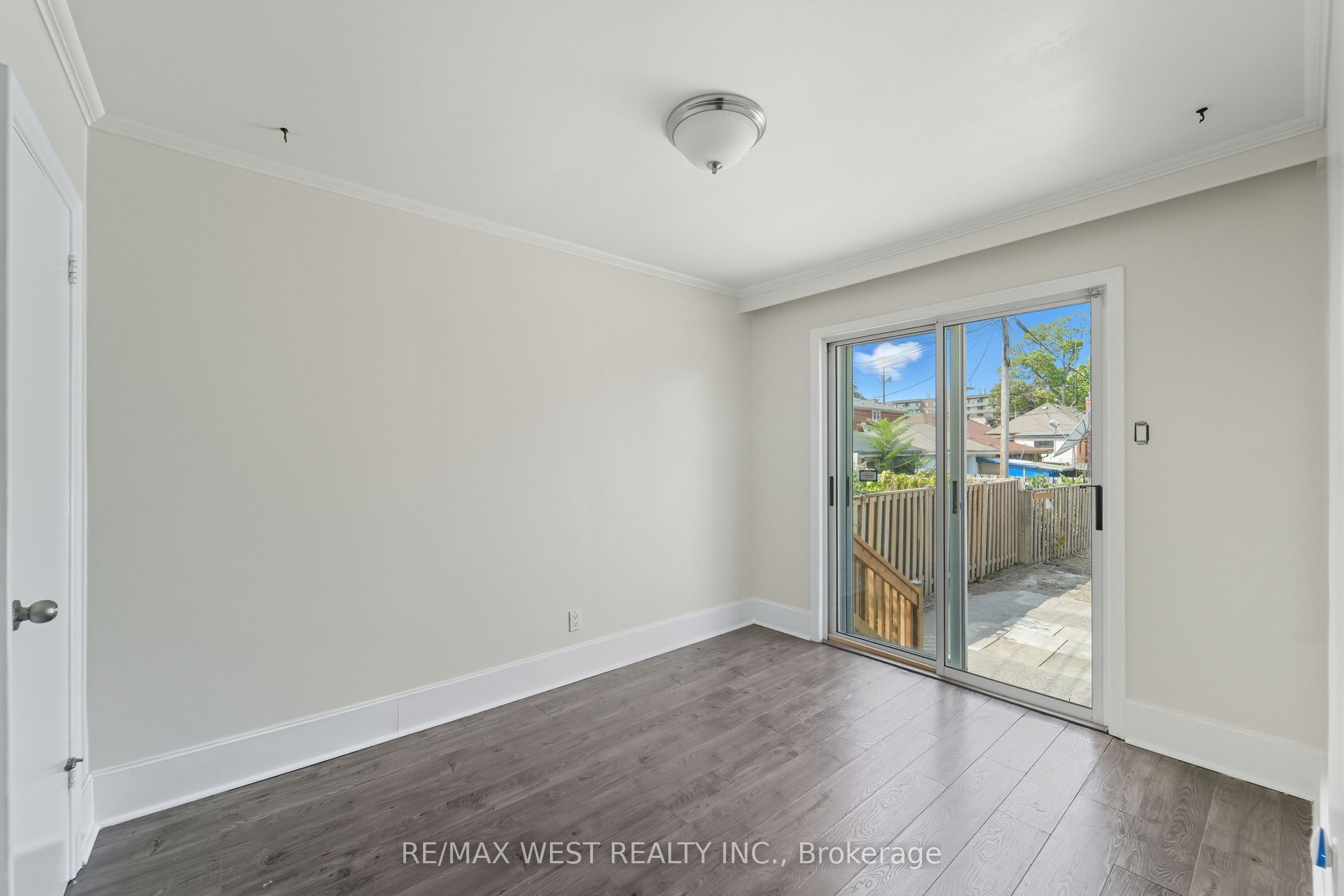 38 Feltham Avenue Property Photo 25