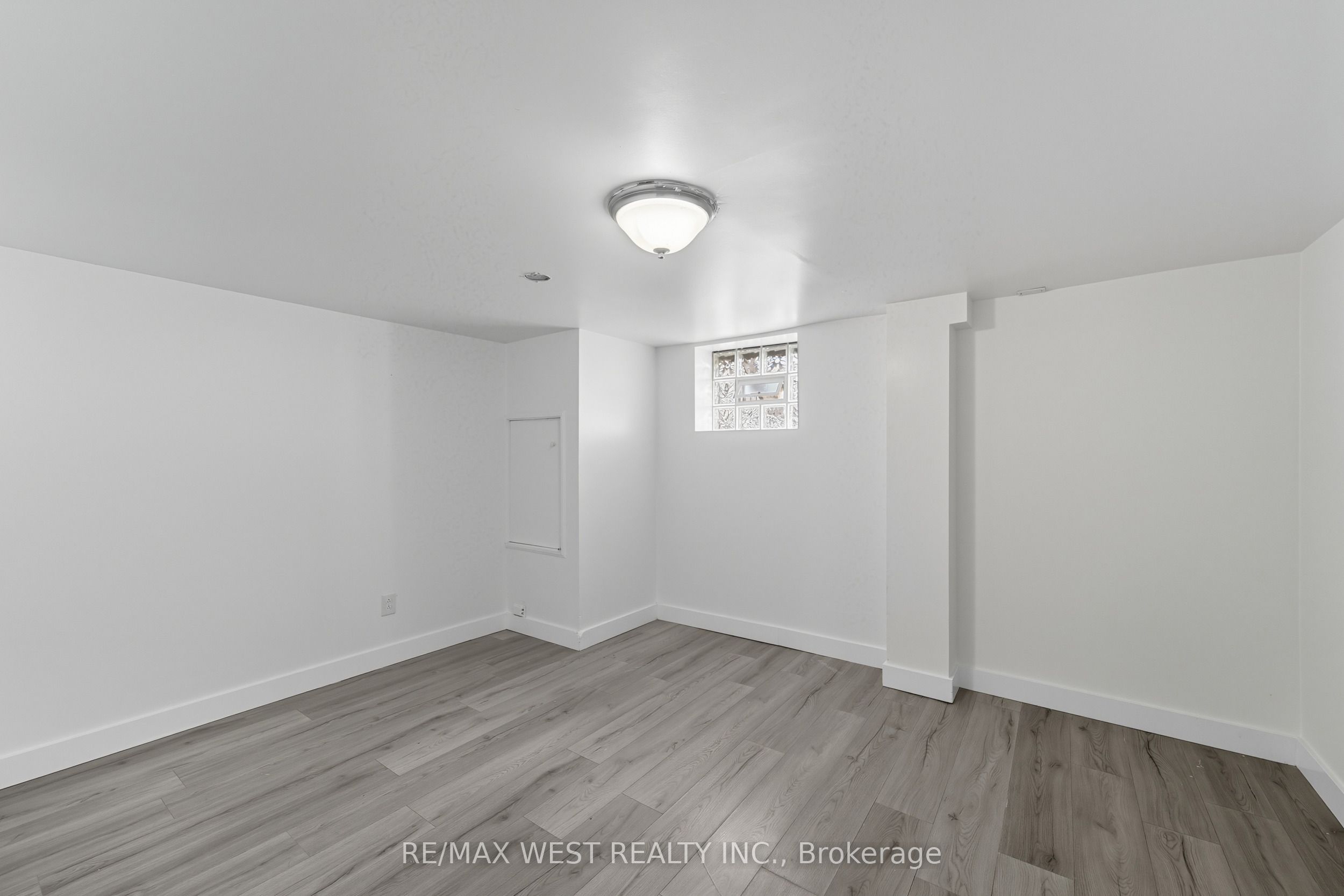 38 Feltham Avenue Property Photo 35