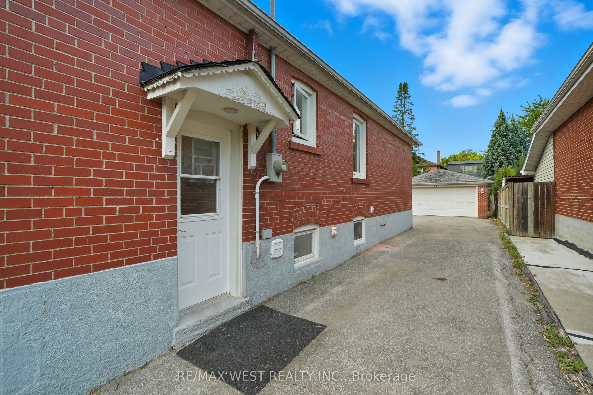 38 Feltham Avenue Property Photo 39