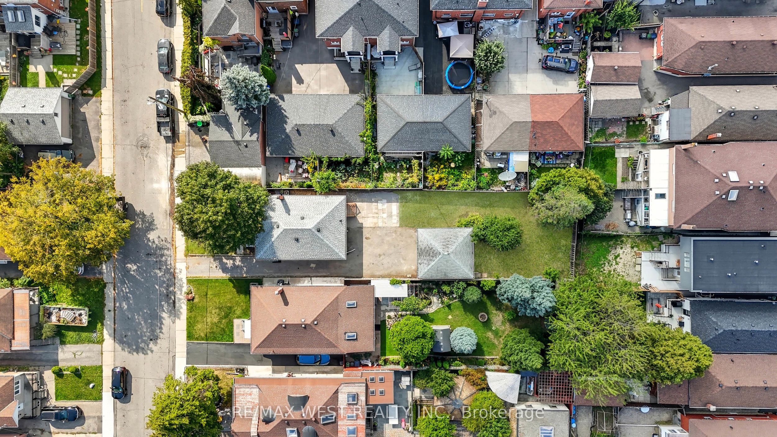 38 Feltham Avenue Property Photo 49