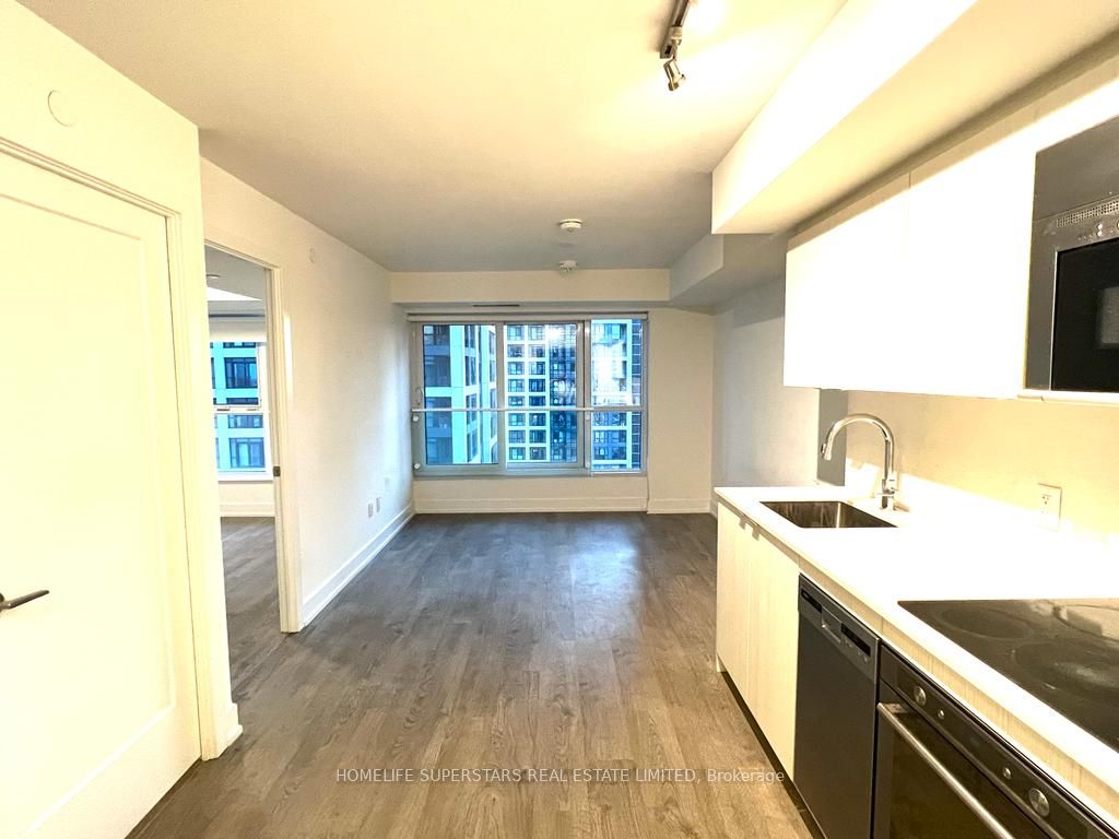 5 Mabelle Avenue 1632 Property Photo 1