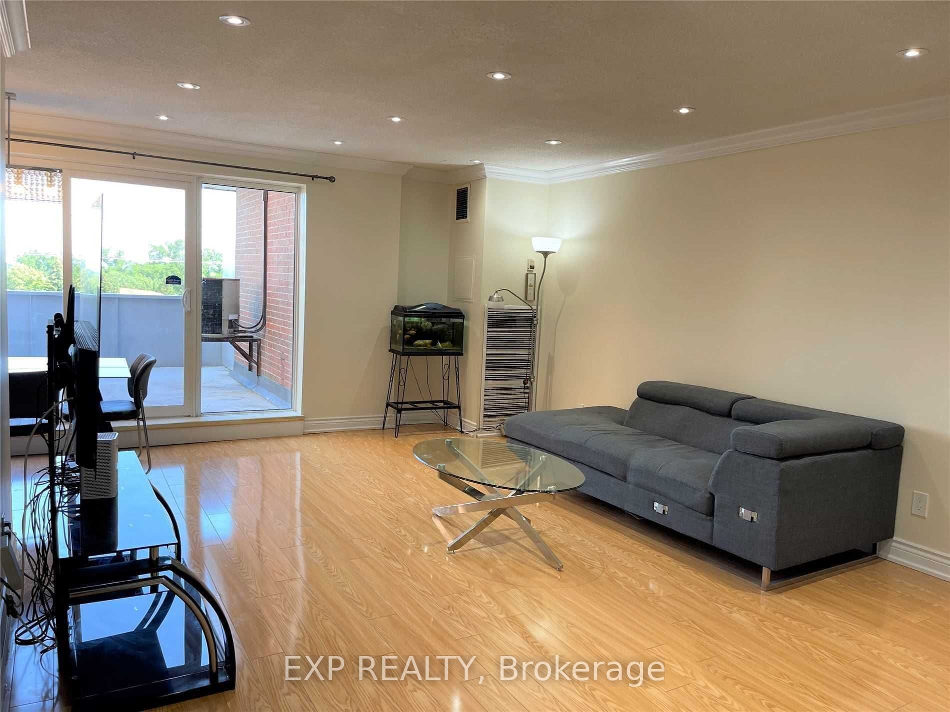 3025 The Credit Woodlands Road 330 Property Photo 3