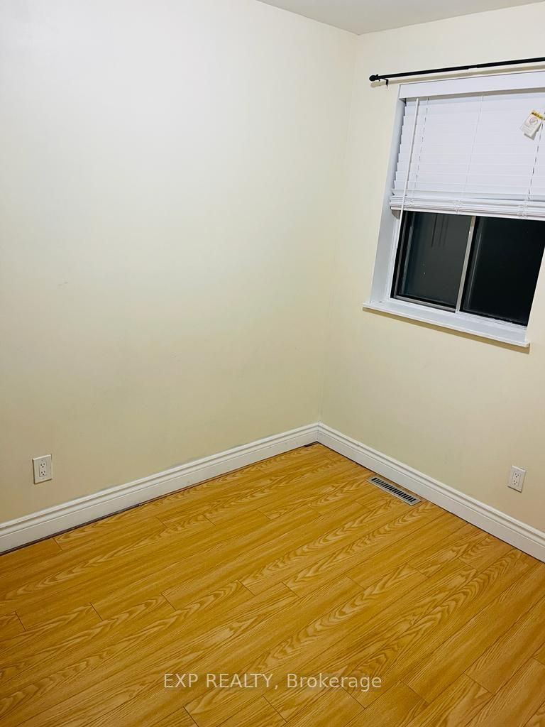 3025 The Credit Woodlands Road 330 Property Photo 24