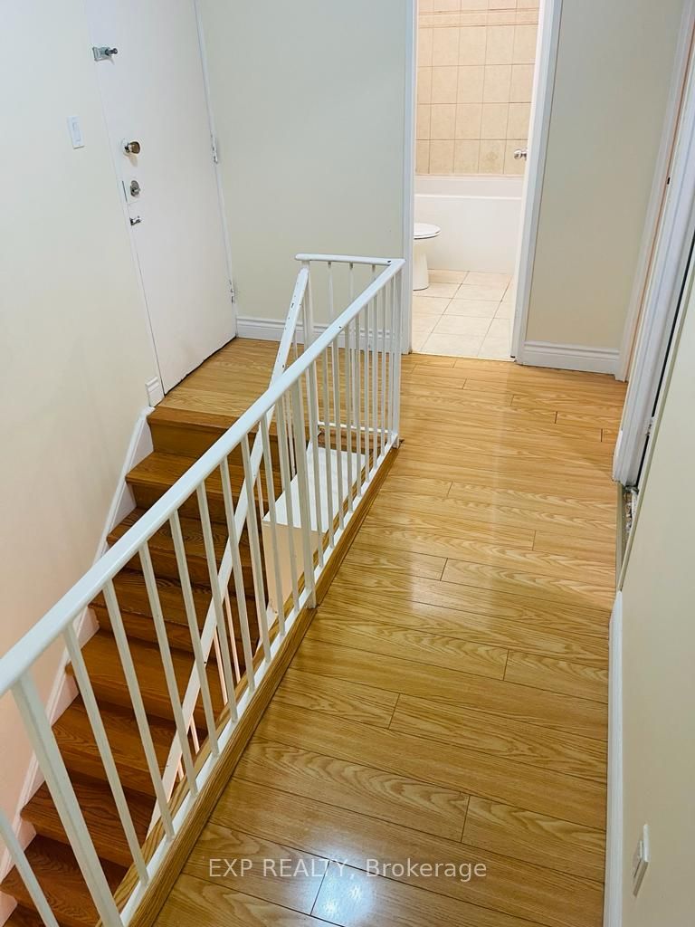 3025 The Credit Woodlands Road 330 Property Photo 25