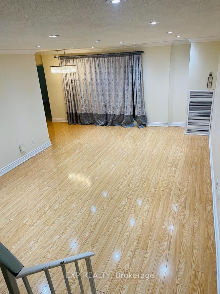 3025 The Credit Woodlands Road 330 Property Photo 27