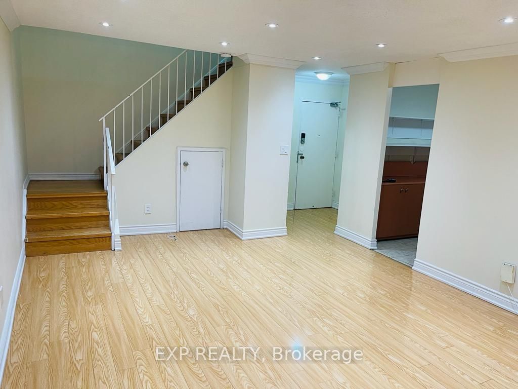 3025 The Credit Woodlands Road 330 Property Photo 31