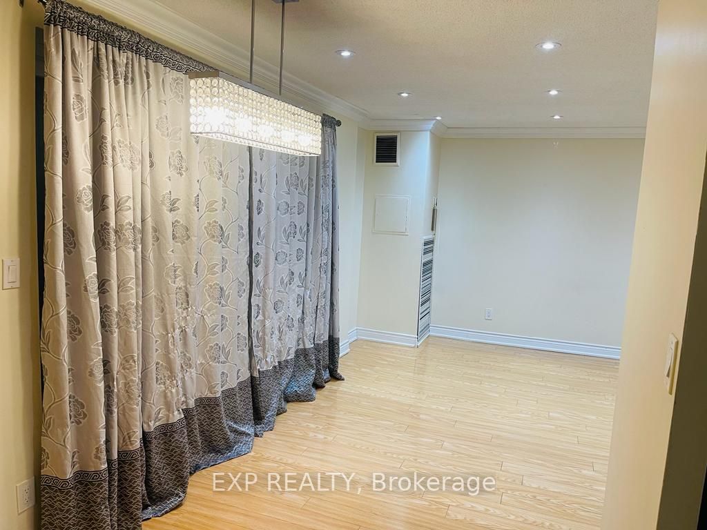 3025 The Credit Woodlands Road 330 Property Photo 35