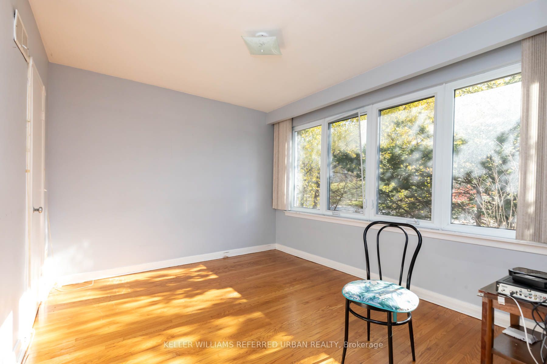 20 Gracefield Avenue Property Photo 32