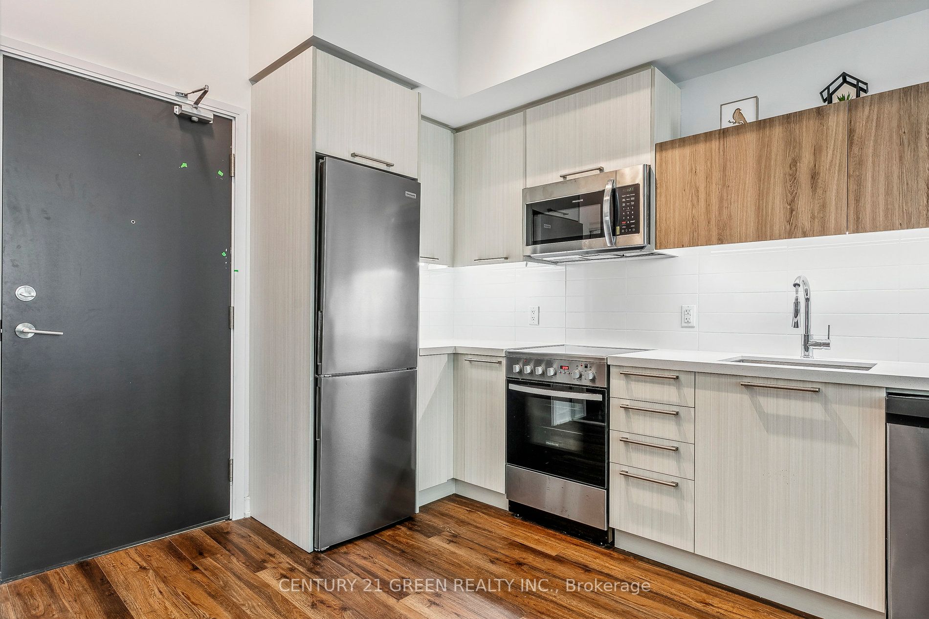 25 Neighbourhood Lane 104 Property Photo 10