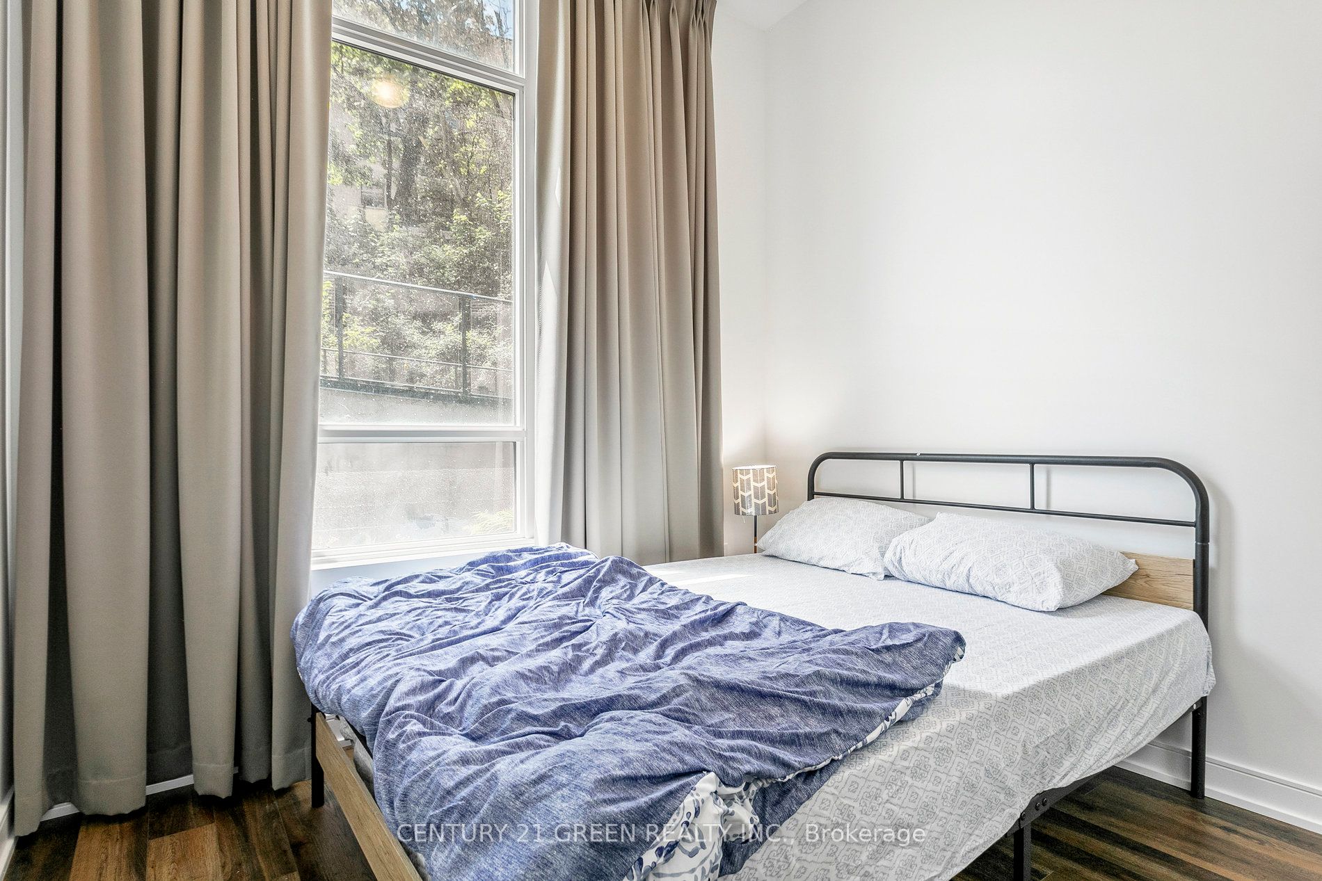 25 Neighbourhood Lane 104 Property Photo 29