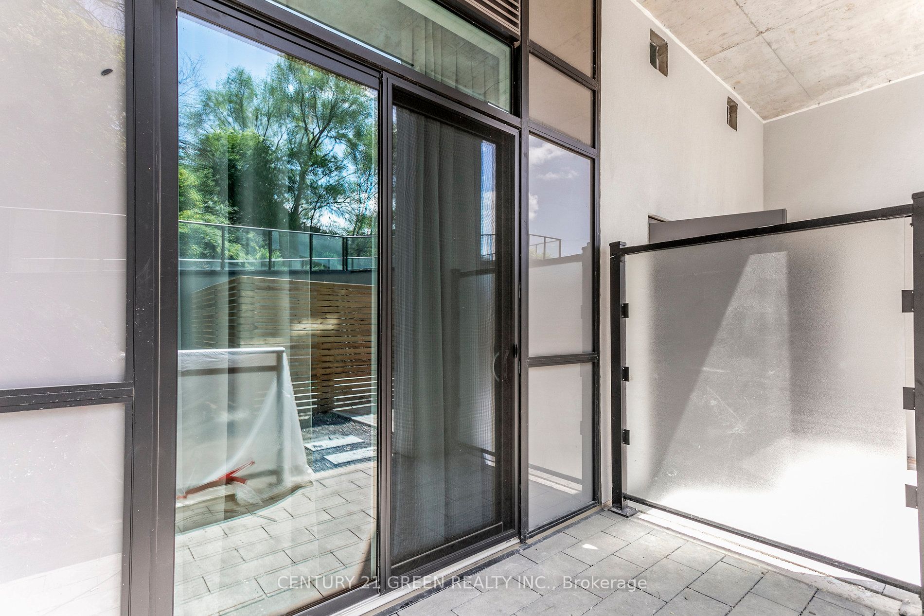 25 Neighbourhood Lane 104 Property Photo 36