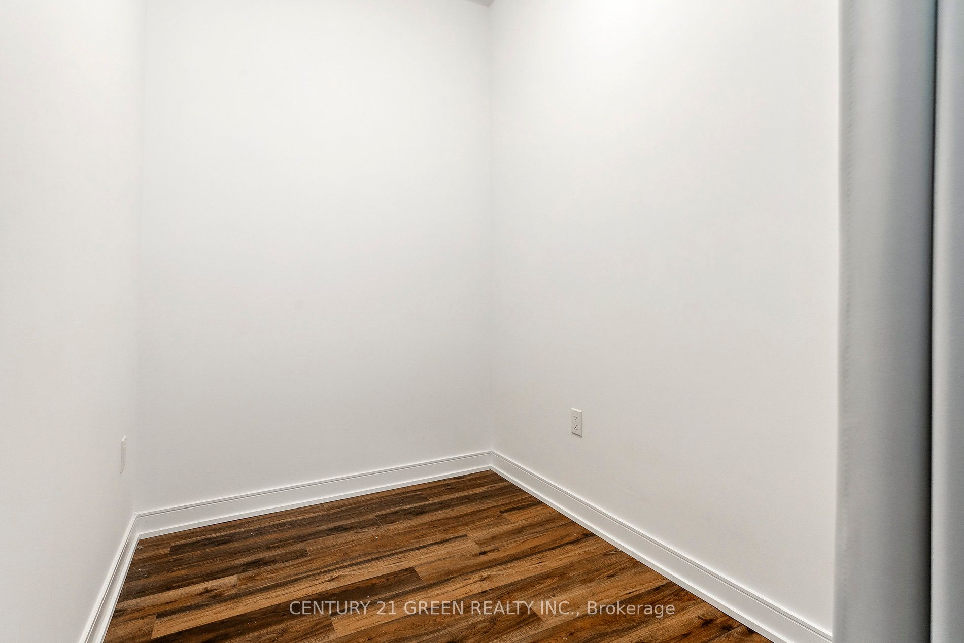 25 Neighbourhood Lane 104 Property Photo 38