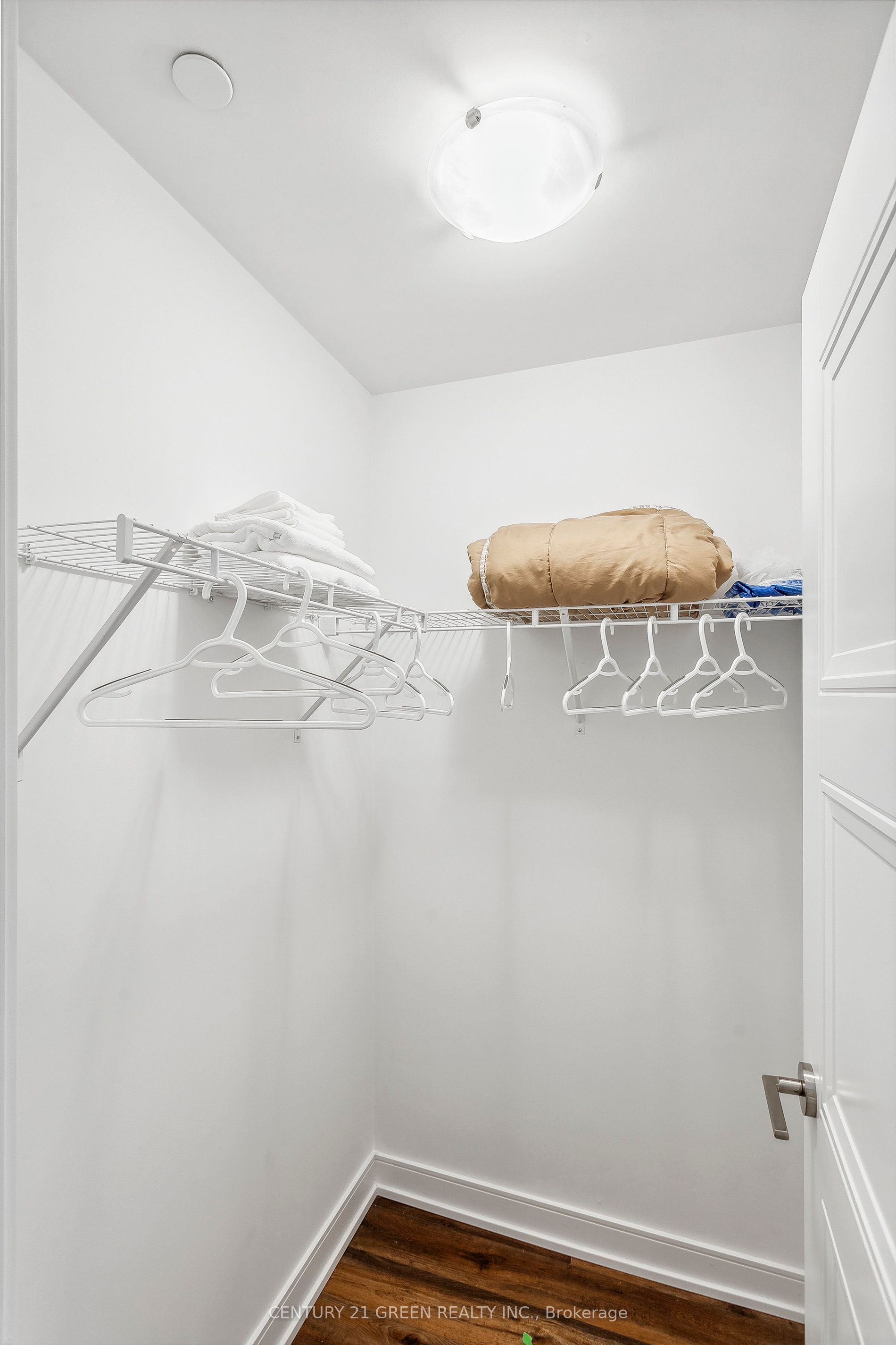 25 Neighbourhood Lane 104 Property Photo 41