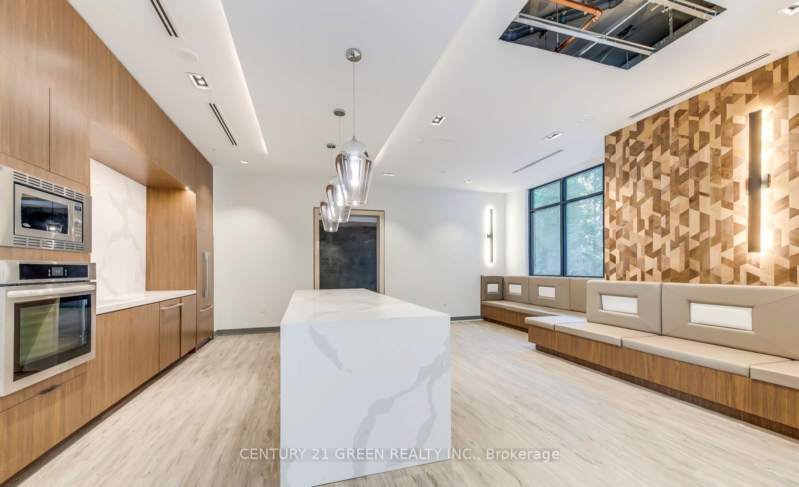 25 Neighbourhood Lane 104 Property Photo 44