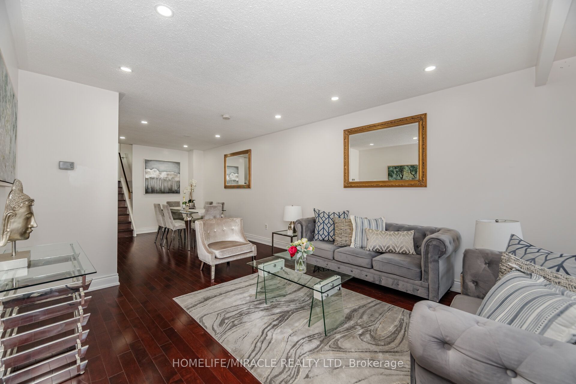 764 Eaglemount Crescent Property Photo 9