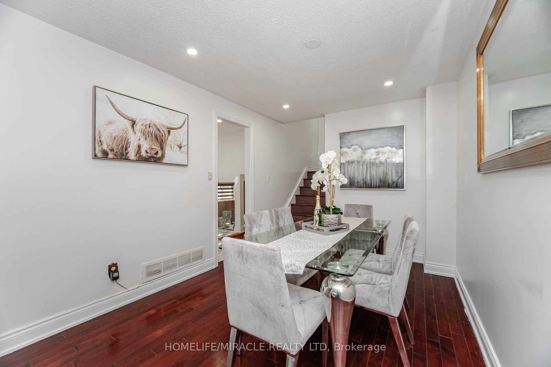 764 Eaglemount Crescent Property Photo 13