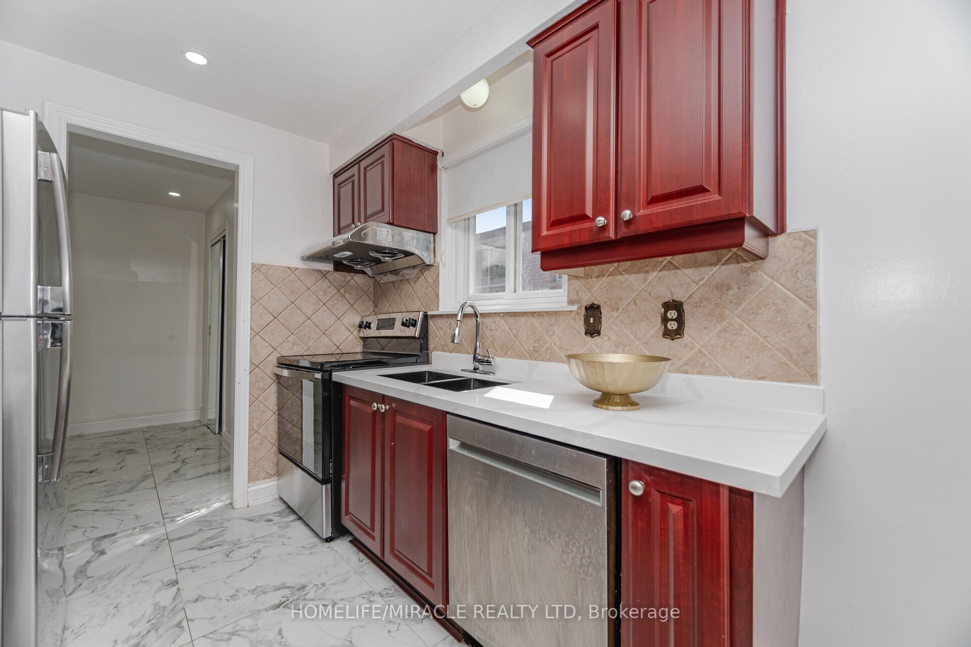 764 Eaglemount Crescent Property Photo 19