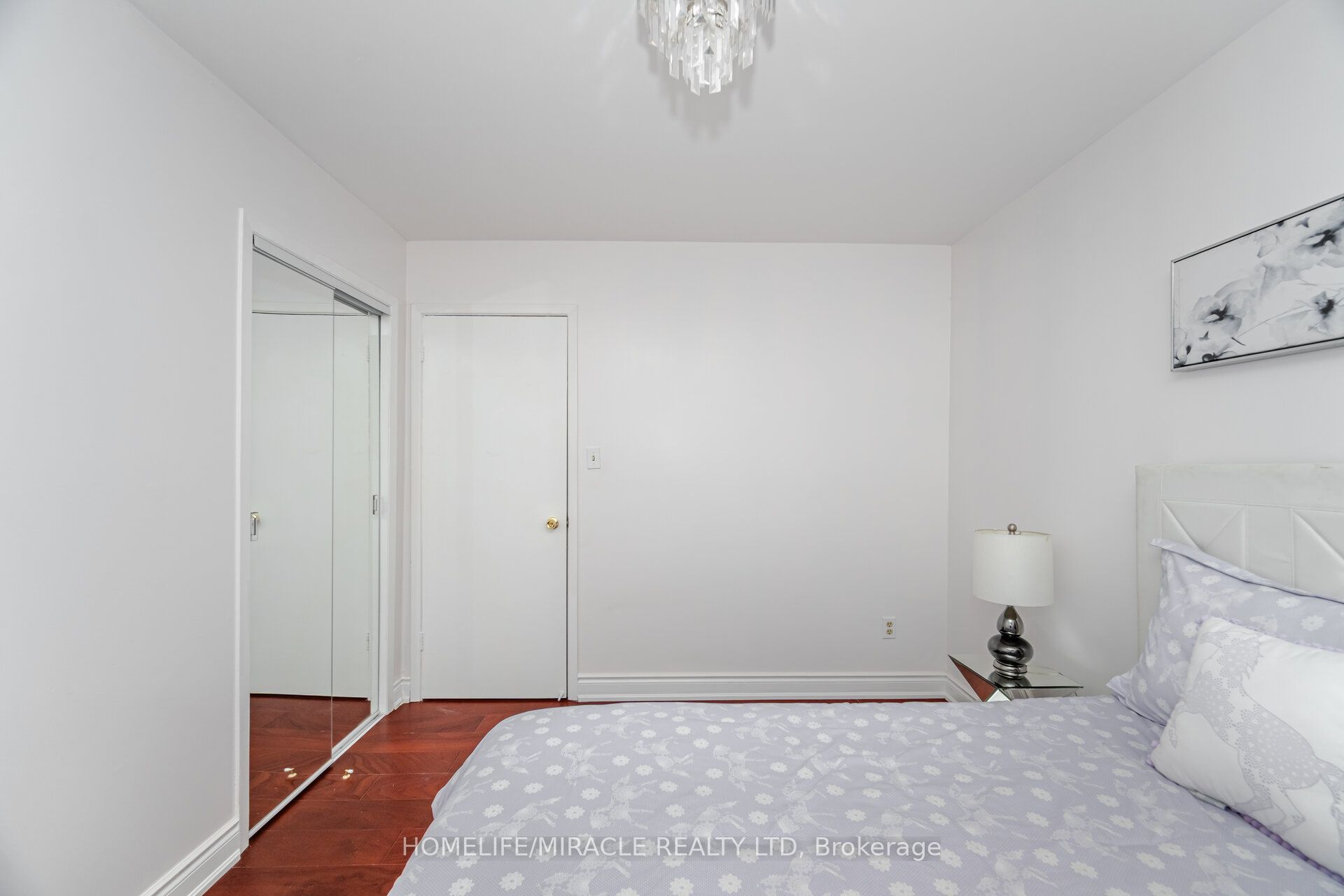 764 Eaglemount Crescent Property Photo 32