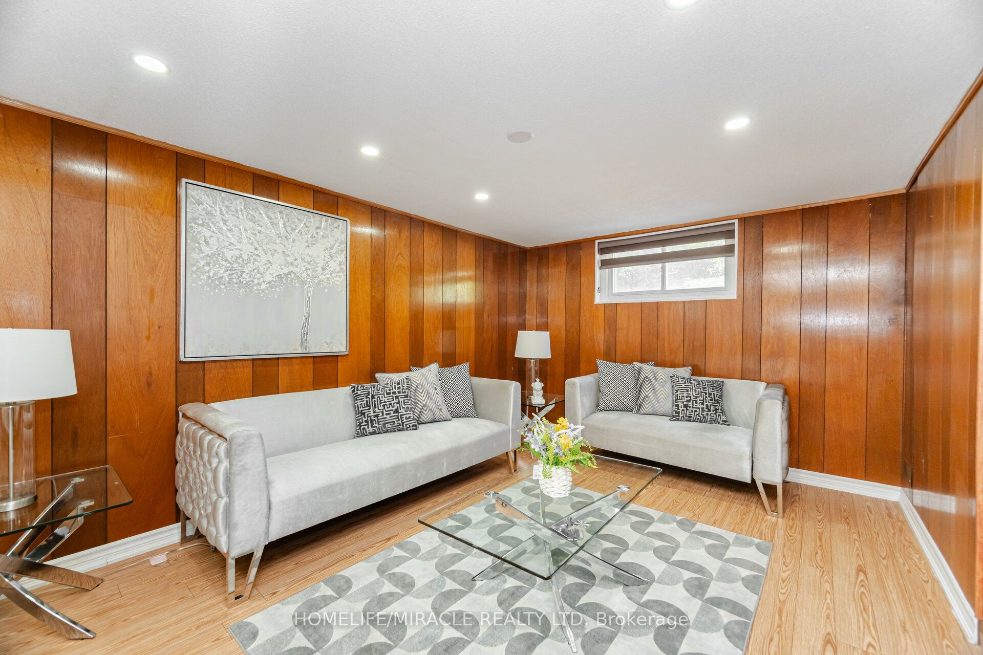 764 Eaglemount Crescent Property Photo 37