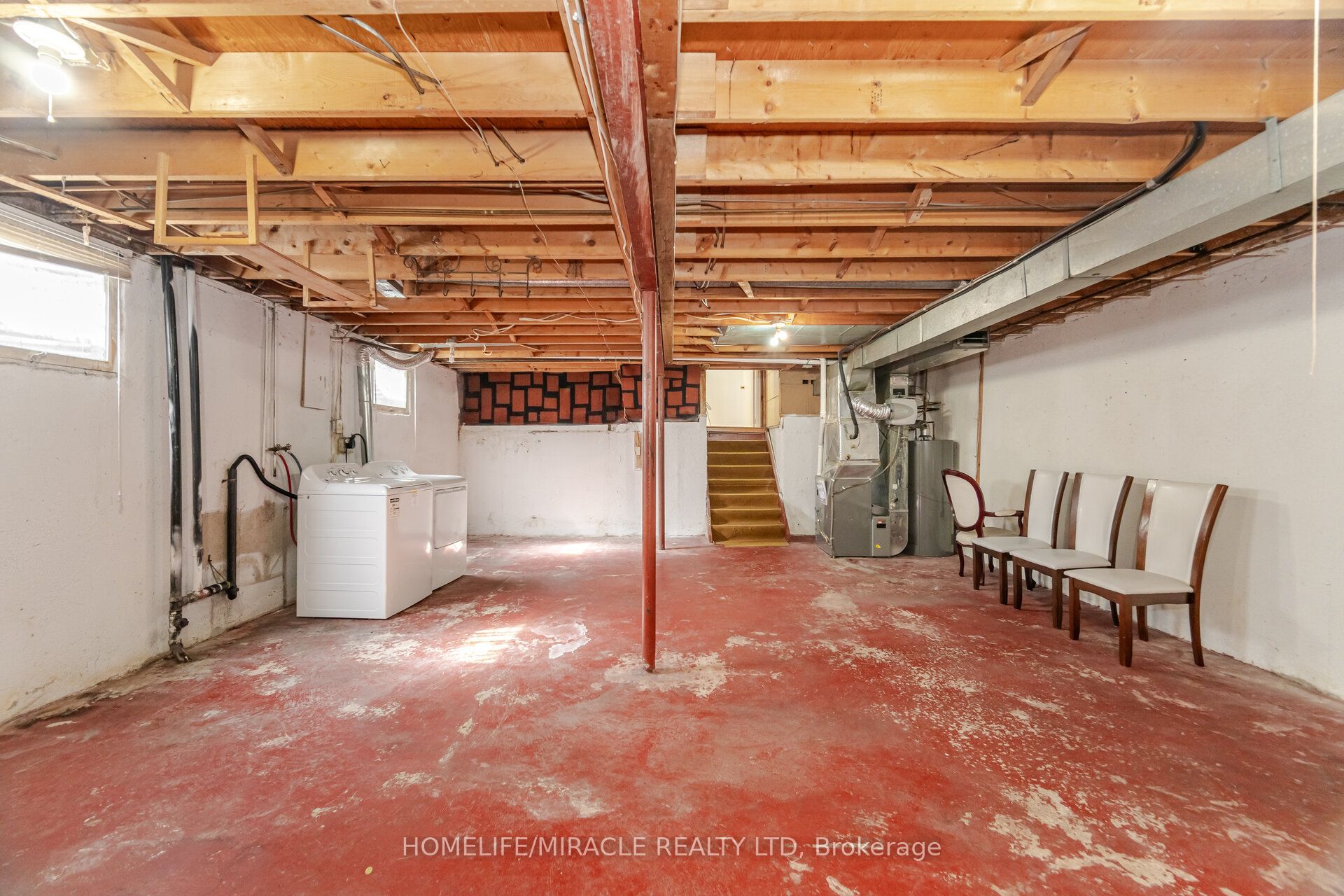 764 Eaglemount Crescent Property Photo 42