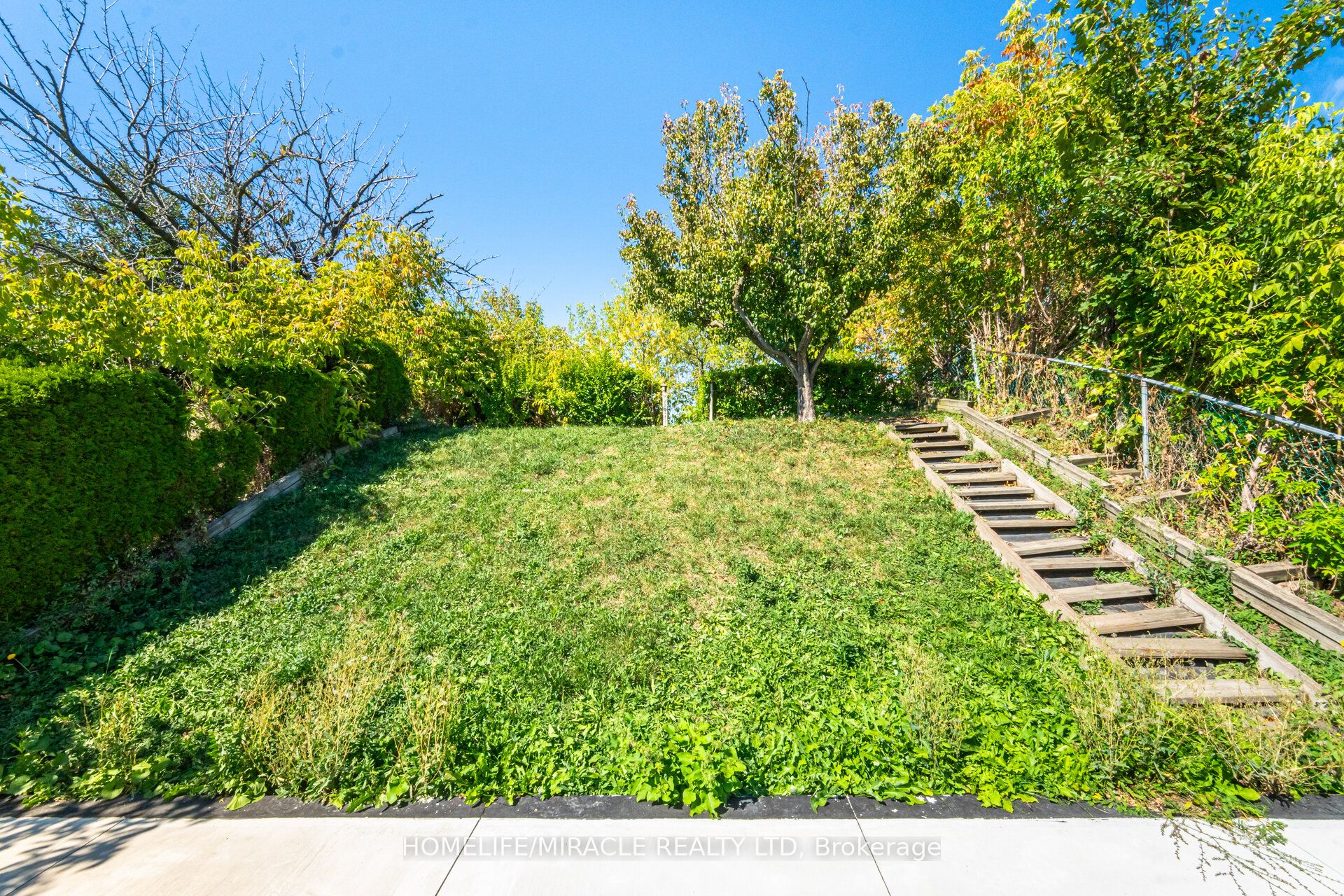 764 Eaglemount Crescent Property Photo 46