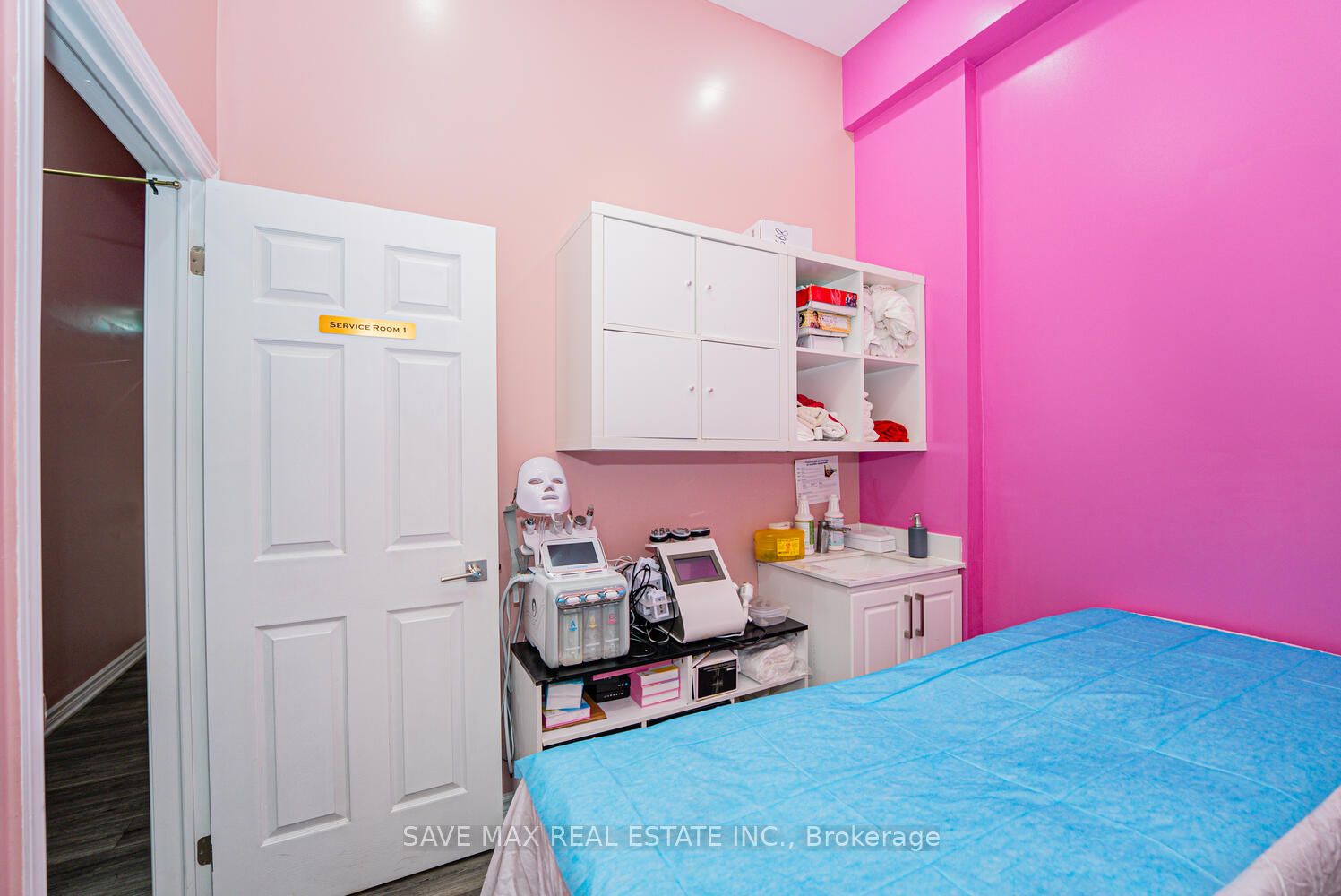 7060 Airport Road Property Photo 12